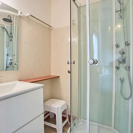 T2 Calme Avec Balcon Et Wifi - Fr-1-841-79 Apartamento